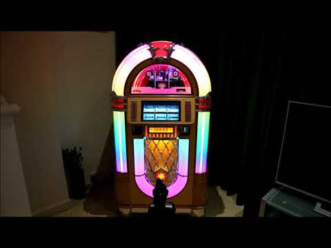 Gladys Knight and The Pips Midnight Train To Georgia played on the SL 45 Juke Box