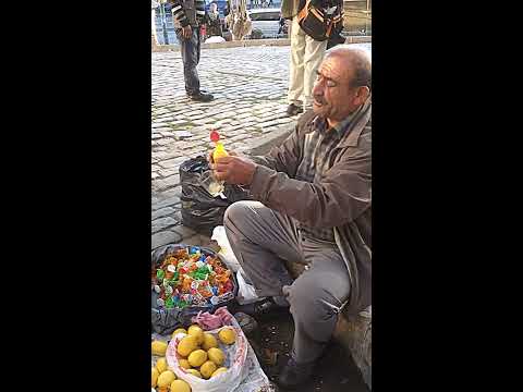 Limon sıkma makinası - O professor de vendas em Istanbul