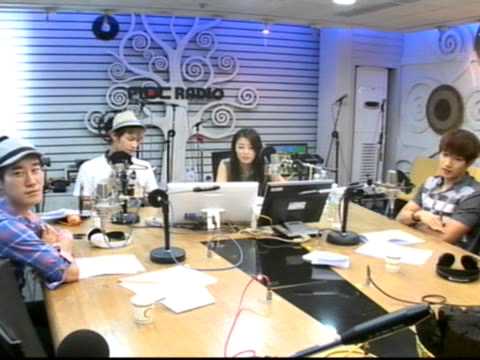 120813 Starry Night Radio - Junsu, JB, San-E, & DJ Yubin