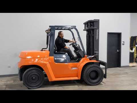 2006 Toyota 7FDU70 15500lb Dual Drive Pneumatic Diesel Forklift STK 8451