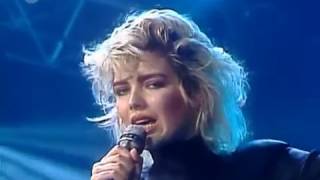 Kim Wilde - You Keep Me Hanging On (LIVE) (1986) (HQ)