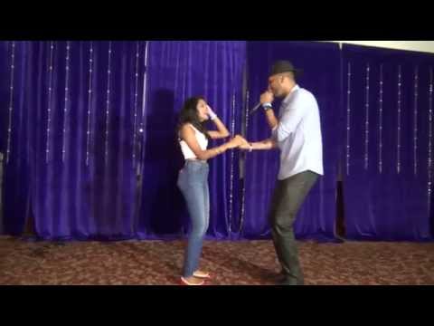 Ranjeev D Heartbreaker sings to fan at Evolution - A Choka Affair