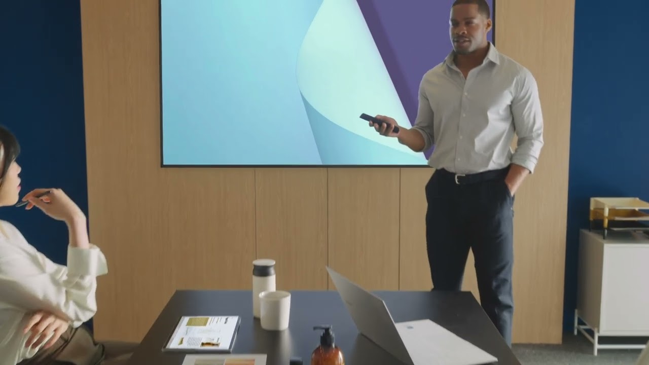 Écran professionnel Samsung 49" 4K UHD - Neuf video thumbnail