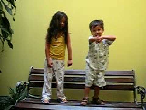 Alejandra y Nicolás previo al día de la madre