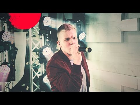 Elastinen: Naurava kulkuri (livenä Nova Stagella - 4K)