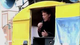 David Hasselhoff tries to save the Berlin Wall - In A Berlin Minute (Week 151)