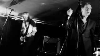 Dr Feelgood &#39;Looking Back&#39; 17.3.12