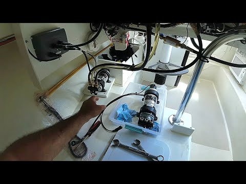 Replacing a Leaking Garmin 1.2 Liter Hydraulic Autopilot Pump on the Crooked Pilothouse Boat