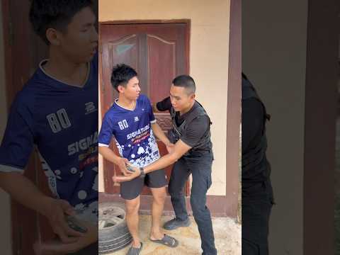 ทีหลังก็ระวังด้วยนะไอ้หนู!! #จ่าเด่นร้อยเอ็ด #ตลก #funny #ขำๆ ￼