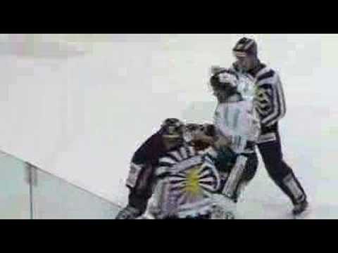 Salmu vs. Sihvonen, JYP-Pelicans 13.10.2007.