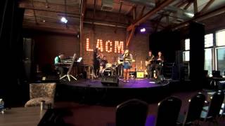 Romancing a Stranger - By The Reign of Kindo