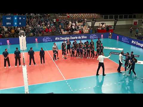 SSV Bruneck Sektion Volley zu Gast bei den AlpenVolleys: Unsere Einlaufkinder