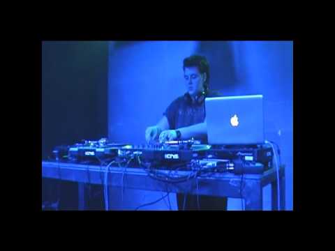 DJ Boru - live @ Chestionabil Joint no 5 - 2/2