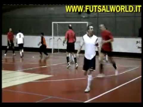 16/11/12 Meneghina C5 - Orobica C5 . . . .  serie C2 ....  futsal / calcio a 5.