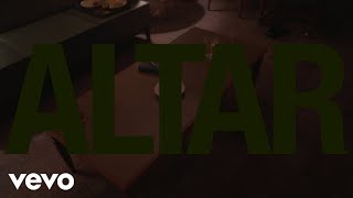 Altar Lyrics English Translation