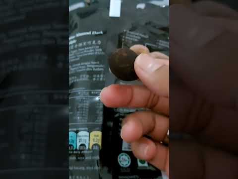 Alesio Cioccolato Tiramisu Almond Dark Chocolate #chocolate #food  #singapore #mustafa #foodie