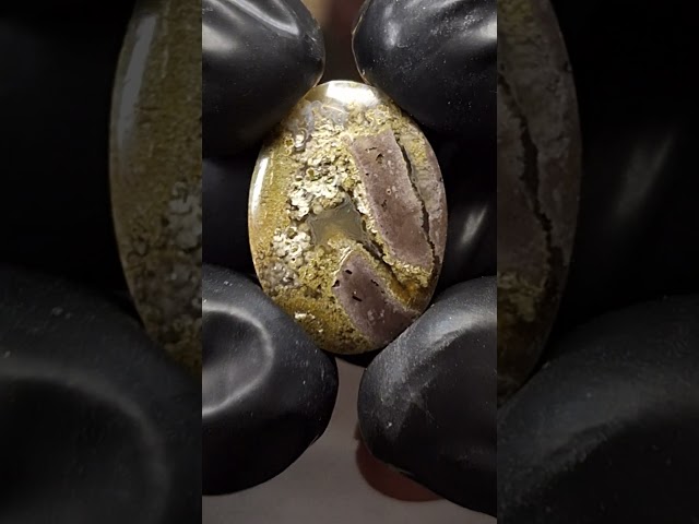 حجر عقيق منظر جميل طبيعي