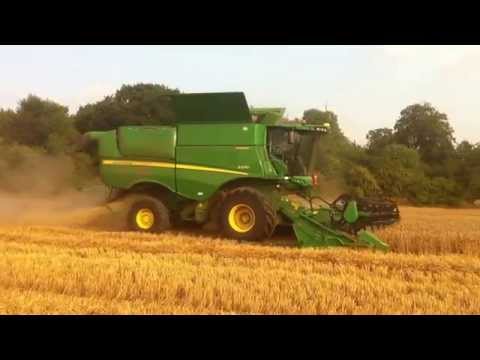Farol Ltd | John Deere S670 with 25ft 625 Header