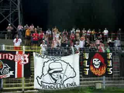 Diósgyőr szurkolók a Vasas elleni meccsen...