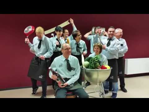 Alle für einen: Das Making-of zum EDEKA Jakobi Gruppenbild