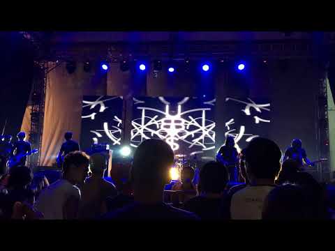 Under The Big Bright Yellow Sun - Ironic [LIVE @ Synchronize Fest 2017 JIEXPO 07/10/2017]