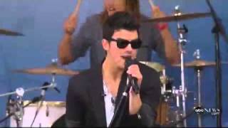 Jonas Brothers &quot;Heart and Soul&quot; LIVE on Good Morning America