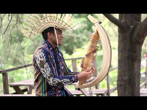 Away In Manger / Di Dalam Palungan KJ 102 - Sasando by Natalino Mella