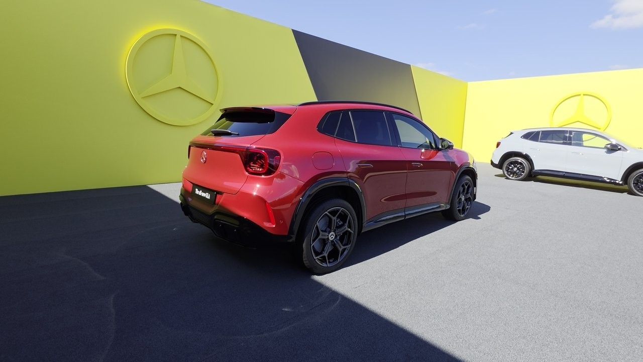 Nuova Mercedes GLA, il debutto in anteprima in Finlandia