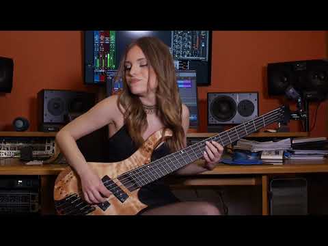 Summer Party - bass improvisation by BassSister (with IBANEZ EHB1505 SMS Headless 5 String)