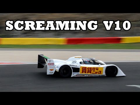 Screaming V10: Lola T92/10 on track