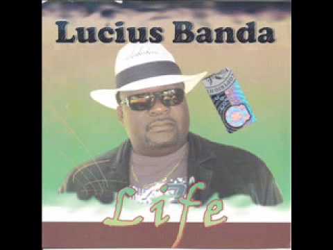 Lucius Banda - Wadwalika ft. Makawa