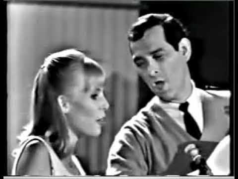 Joni Mitchell - Blow Away the Morning Dew (1965)