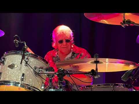 Purpendicular,Live. Full concert.