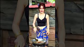 Download lagu Gadis Cantik Memasak Makanan Lezat 🍳💛 mp3 Download lagu Gadis Cantik Memasak Makanan Lezat 🍳💛 mp3
