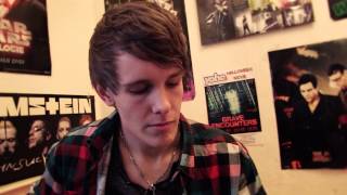 Julian (19) ist schwul / Julian is gay