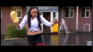 Hollyoaks&#39; Sinead - Wind It Up Dance