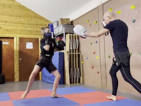 Pad work flow drills - kickboxing k1 - clips from private session