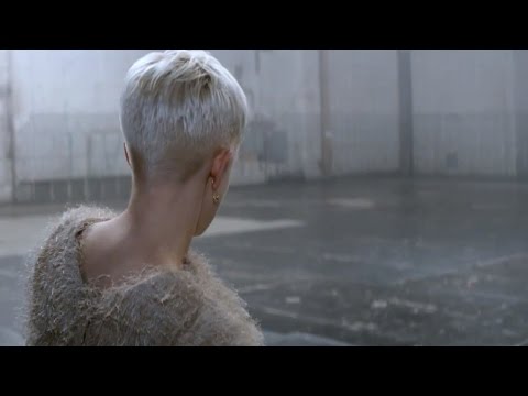 Robyn 'Call Your Girlfriend' Official Video