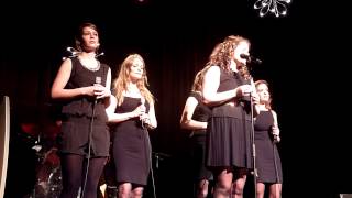 Iris Kroes - Of Roses