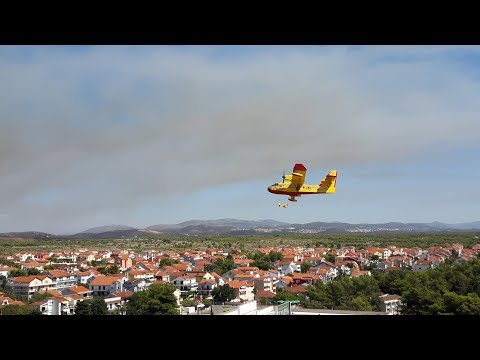 Gašenje požara na hrvaški obali