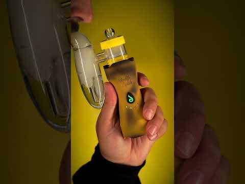 Experience the captivating fusion of art and technology with the Khalifa Kush Heatwave XS™