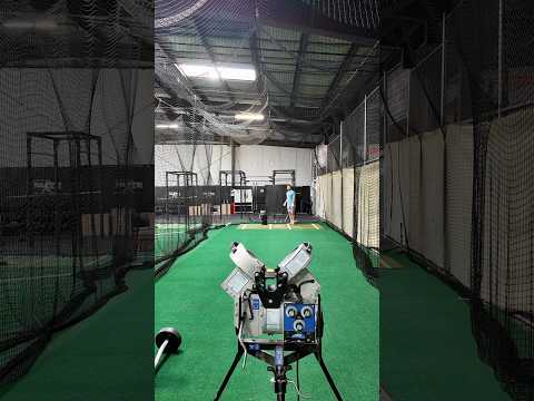 Is this challenge even possibe? #baseball #homerun #pro #athlete #mlb #sports #gameday #baseballszn