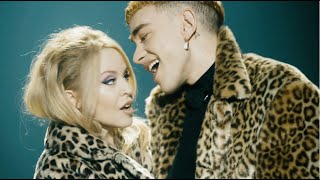 Kylie Minogue, "Years & Years" - A Second To Midnight