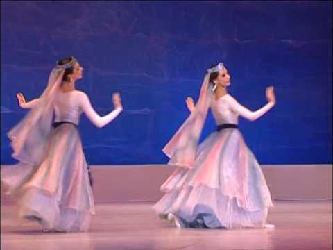 THE ARMENIA STATE DANCE ENSEMBLE "BAREKAMUTYUN": Uzundara