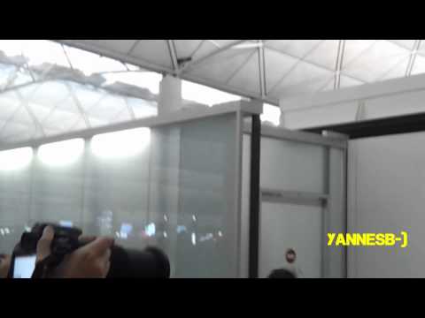 [FANCAM]120623 f(x) @ HK International Airport