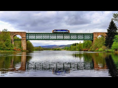 Direct Rail Services 37425 Concrete Bob on the Far North Line