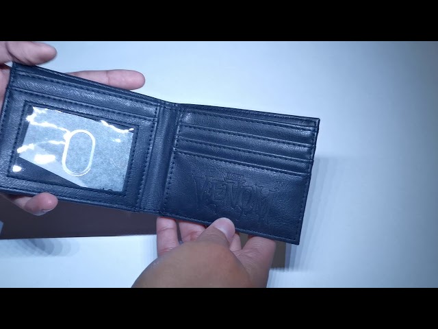 Vídeo relacionado con Eddie Brock Venom Suit Up We Are Venom! Billetera/Cartera con Emblema de Araña Metálica Plegable Bi-Fold para ID & Tarjetero, Negro