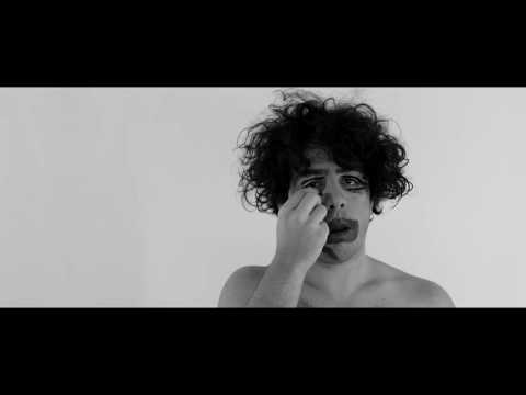 Nihil Piraye - Olmaz Olmaz (Official Video)