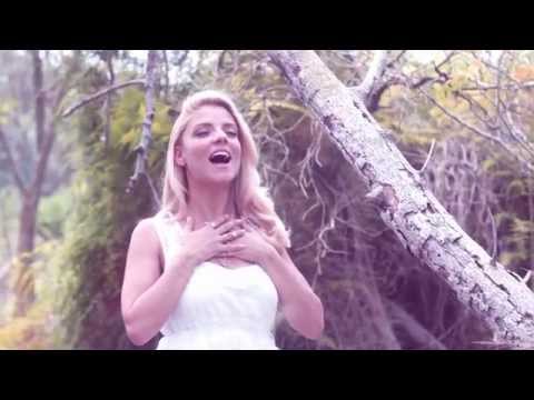 Video thumbnail for Mi Shafuy Mi Meshuga - מי שפוי מי משוגע
