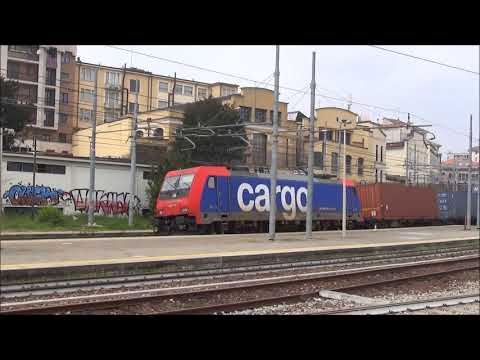I TRANSITI E LA STROMBAZZATA DELLA E.474 SBB CARGO CON MERCI A MONZA. 5 - 4 - 2016
